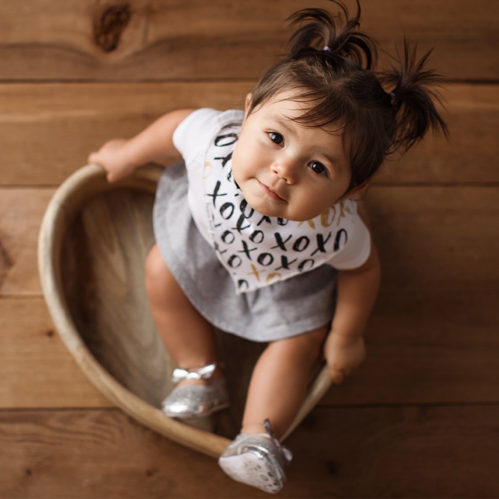 All You Need is Love Banda Bib 4-Pack